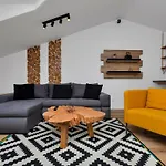 Sukara Μακάρσκα