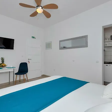 Sukara * מאקרסקה